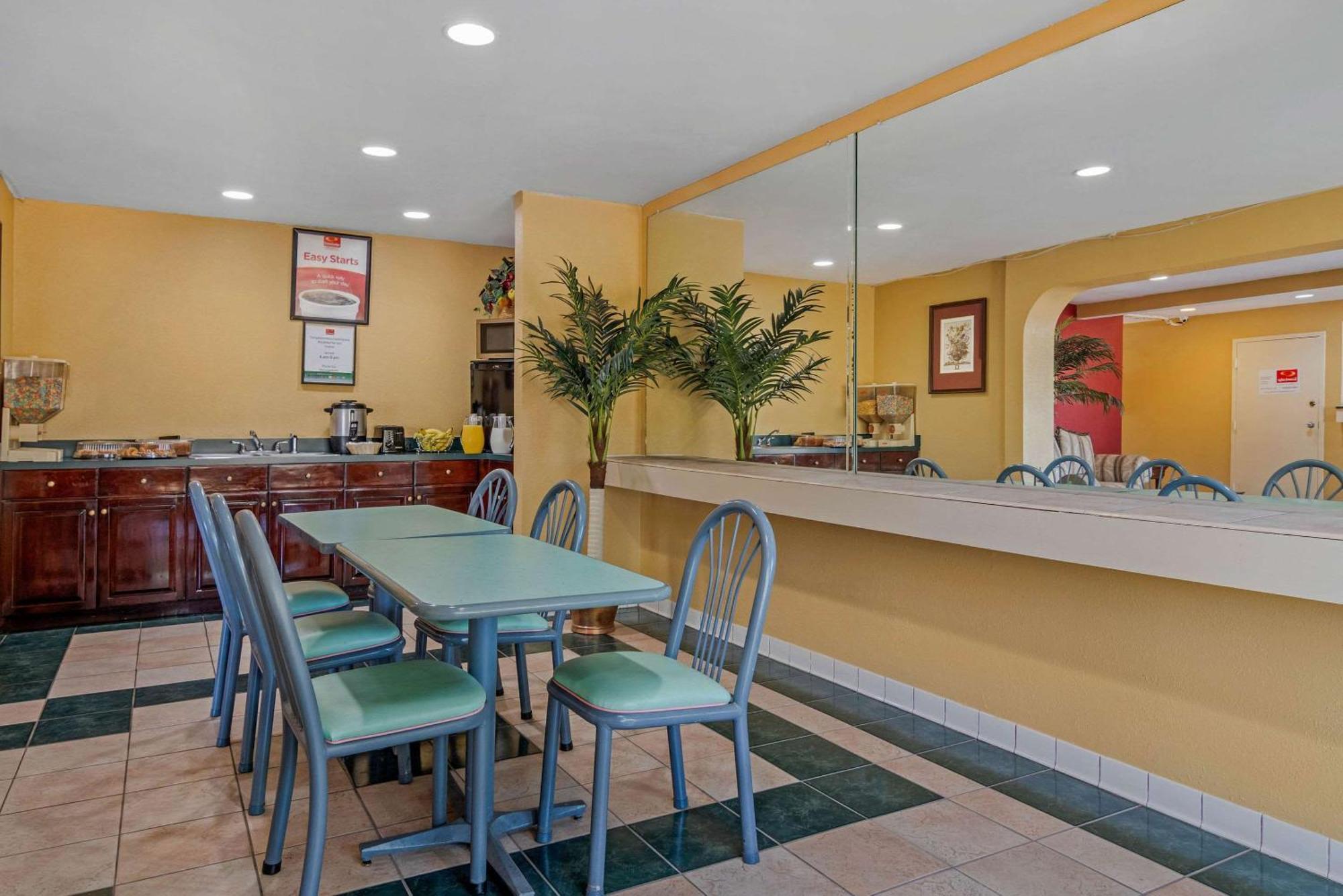 Econo Lodge Union City - Atlanta South Екстер'єр фото